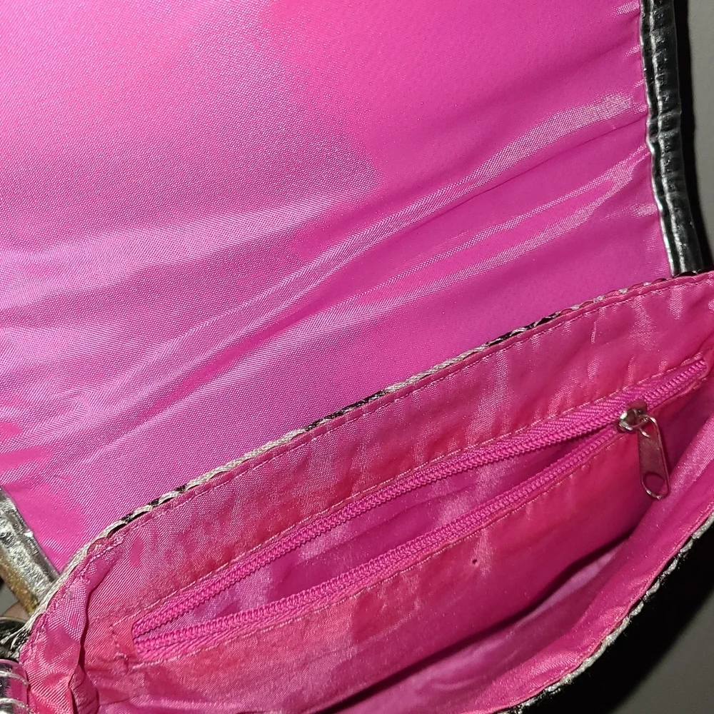 Sequins all over black and‎ silver poke a dots purse